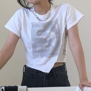 monroll - Short-Sleeve Printed Crop T-Shirt