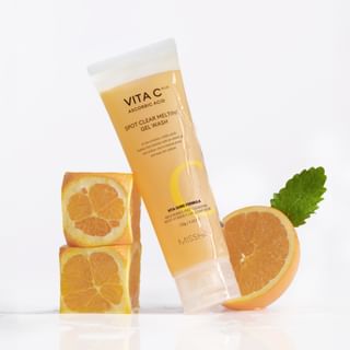 MISSHA - Vita C Plus Ascorbic Acid Spot Clear Melting Gel Wash