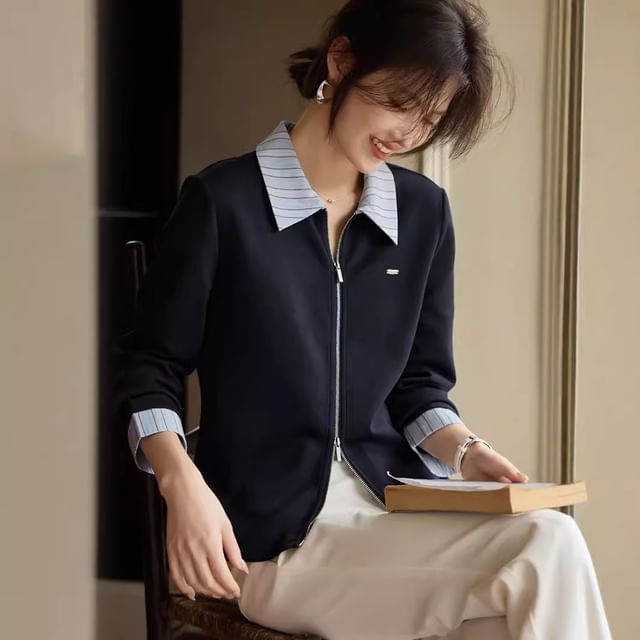 Jeonseon-Plain Striped Panel Zip Jacket