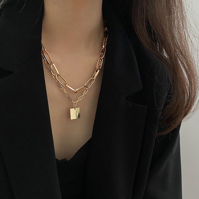 Show Mind-Lock Layered Necklace