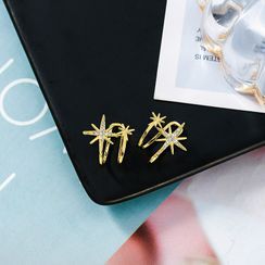 Diplet(ディプレット) - Rhinestone Star Ear Cuff Diplet(ディプレット) - Rhinestone Star Ear Cuff