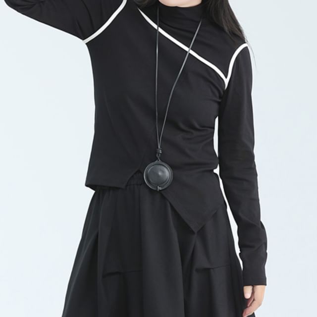 SIMPLE BLACK-Long-Sleeve Mock Neck Asymmetrical Contrast Trim Tee