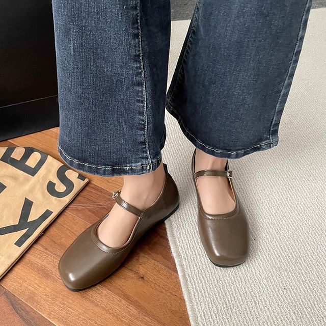 Ullafa SquareToe Plain Mary Jane Pumps YesStyle