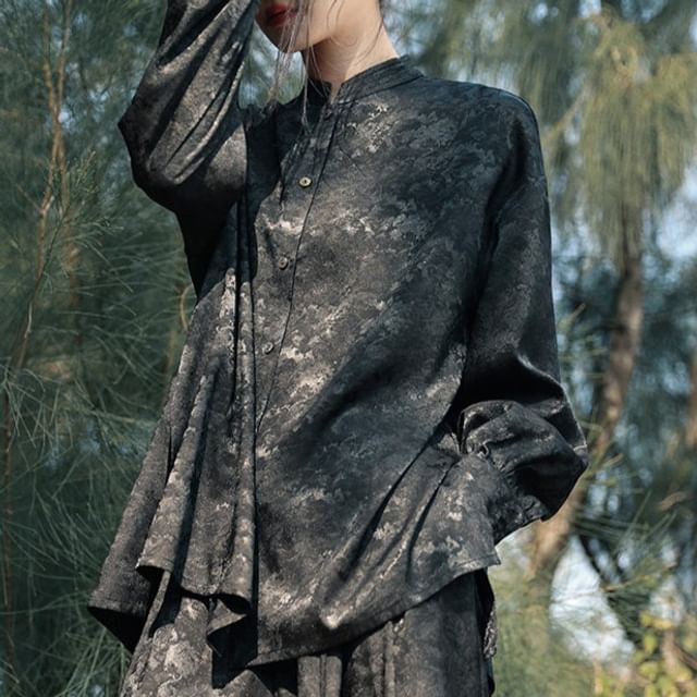 Nekomata-Long-Sleeve Stand Collar Jacquard Button-Up Blouse