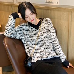 Kearen - V-Neck Sweater