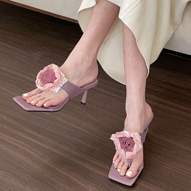 Karlao Low Heel Flower Accent Flip Flops YesStyle