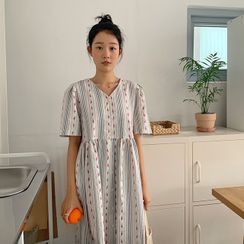 FROMBEGINNING - Patterned Long Babydoll Dress FROMBEGINNING - Patterned Long Babydoll Dress