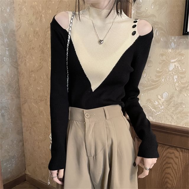 Sisyphi-Cold-Shoulder Two Tone Ribbed Sweater