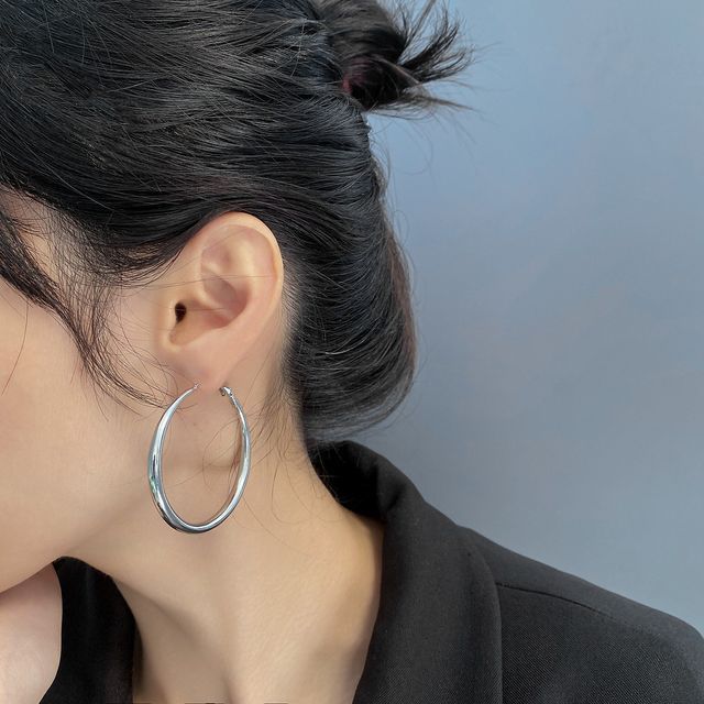 Betsuno-Hoop Earring