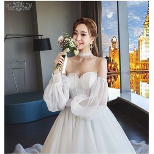 Off the shoulder bell sleeve best sale wedding dress