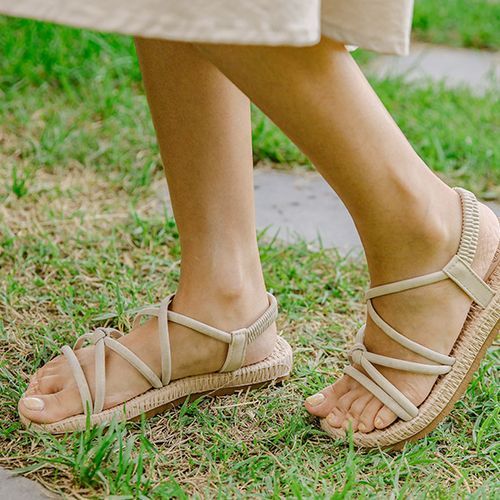 Knotted hot sale strappy sandals