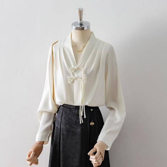 Cossita-Long-Sleeve V-Neck Plain Frog-Button Blouse