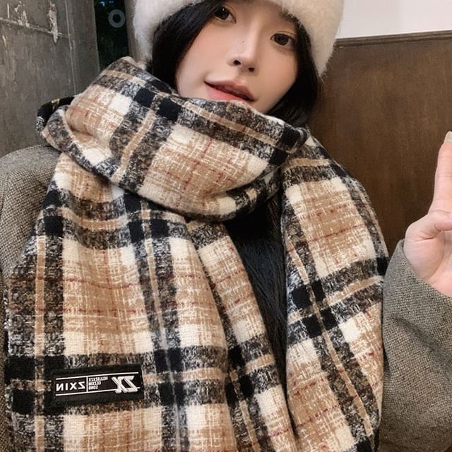 Frior-Plaid Fringed Scarf