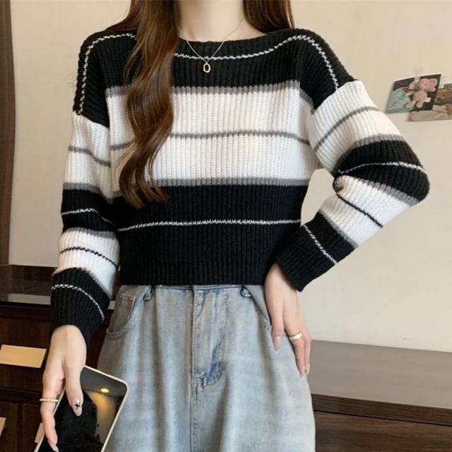 Sisyphi-Boat Neck Striped Crop Sweater