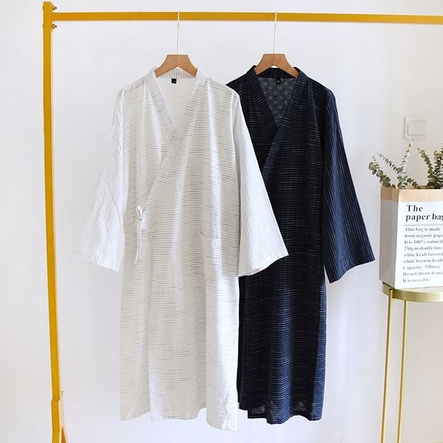 Dazzli-Striped Jacquard Kimono Pajama Robe