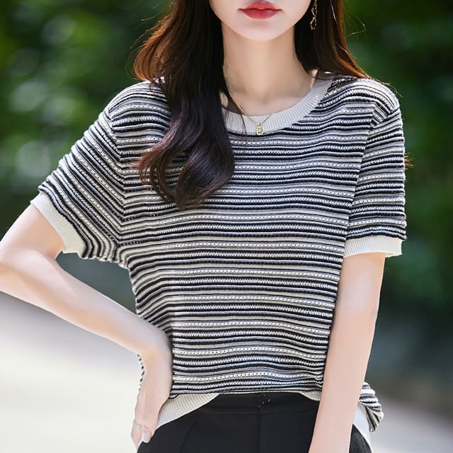 Weelop-Short Sleeve Round Neck Striped Knit Top