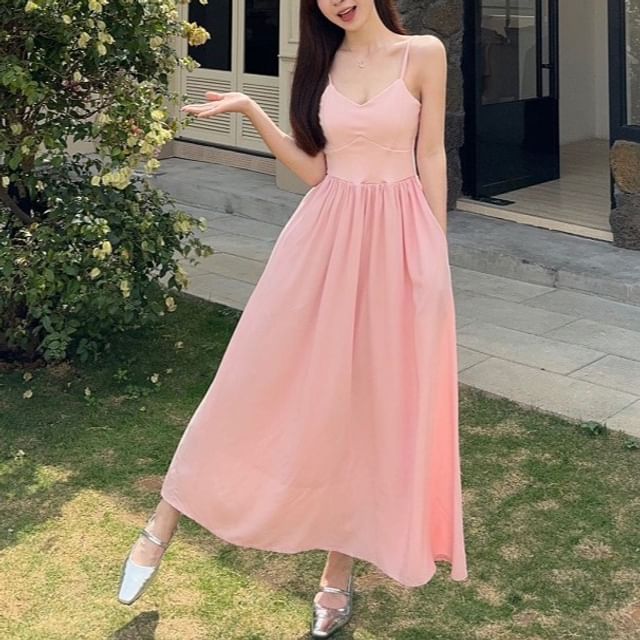 Trendycas-Spaghetti-Strap V-Neck Plain A-Line Maxi Dress