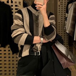 Phoneus-V-Neck Striped Sweater