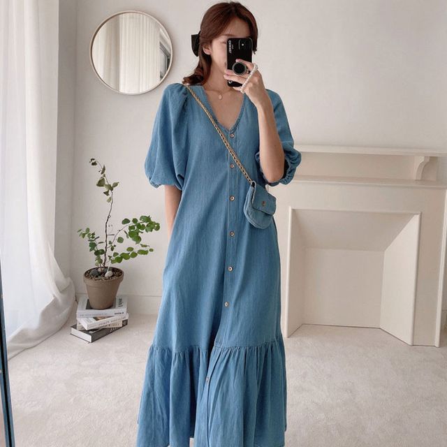 Coris-Elbow-Sleeve V-Neck Buttoned Midi Denim Dress
