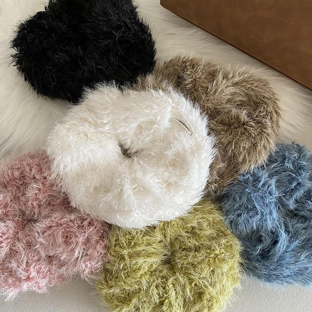 Gemsha-Plain Fluffy Scrunchie