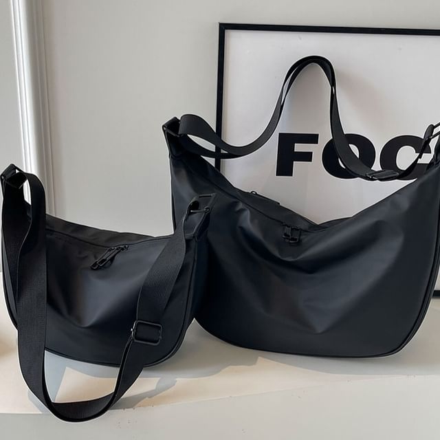 Basaran-Plain Crossbody Bag