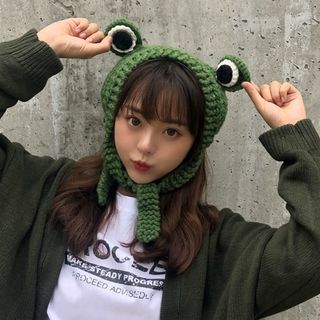 knitted frog beanie