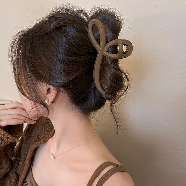 Show Mind-Plain Matte Hair Claw