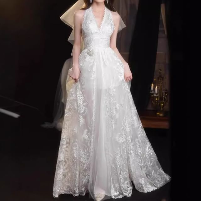 DreesHouse-Halter Open Back Lace A-Line Wedding Gown
