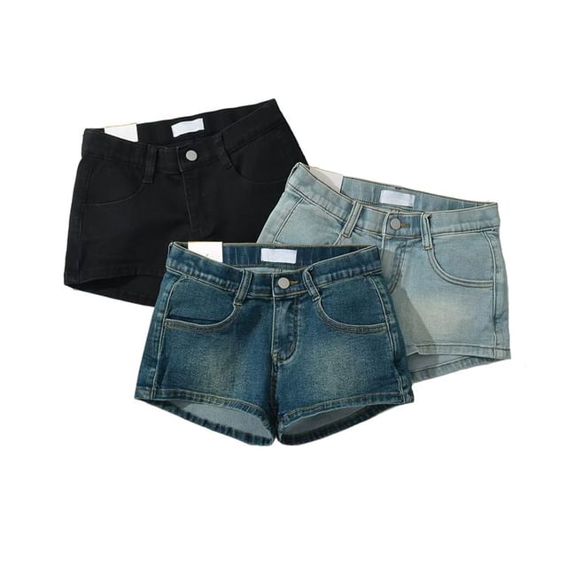 Hollahop-Low Rise Washed Denim Hot Pants