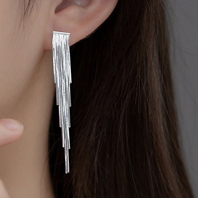 Chimerro-Fringed Alloy Earring