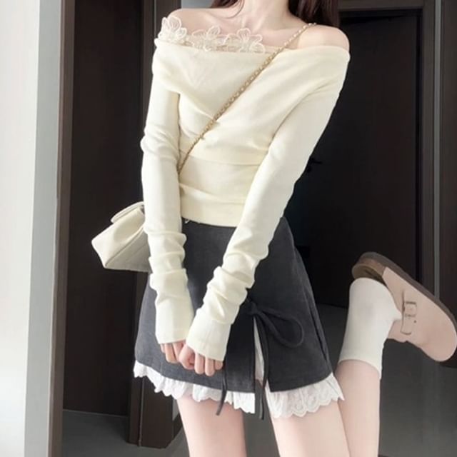 Shinsei-Long Sleeve Off Shoulder Plain Panel Lace Top