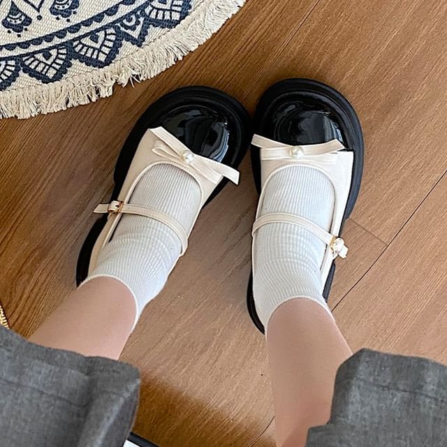 telijimi - Platform Faux Pearl Bow Faux Leather Mary Jane Shoes | YesStyle