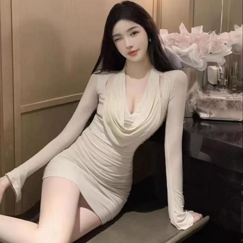cute blue prom dress long dress, blue long formal hf25c328 Color:Beige Dot stopping effect that highlights WornOnTV: Emily's floral print