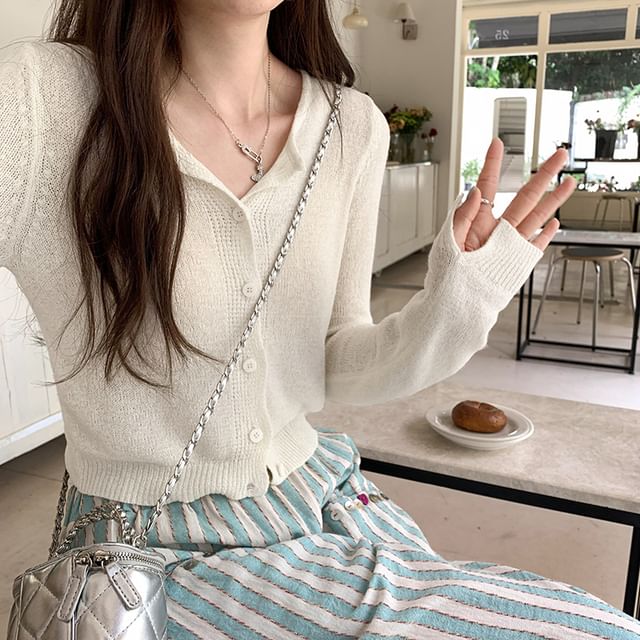 Dragan Pulse-Button-Up Plain Crop Cardigan