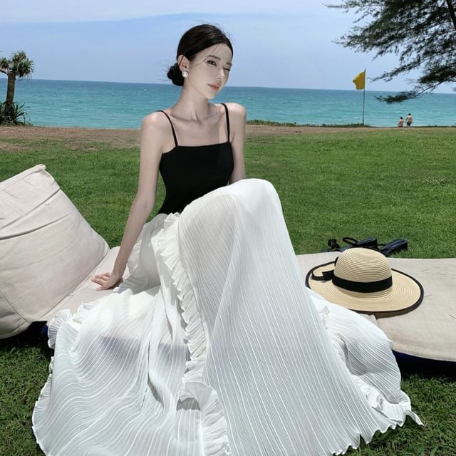 Moanum-Spaghetti Strap Two Tone Ruffle Maxi A-Line Dress