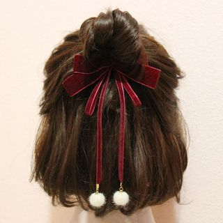 Cheveux - Velvet Ribbon Bow & Pompom Hair Clip | YesStyle