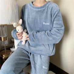 WIKPROM - Long-Sleeve Lettering Fleece Pajama Set WIKPROM - Long-Sleeve Lettering Fleece Pajama Set
