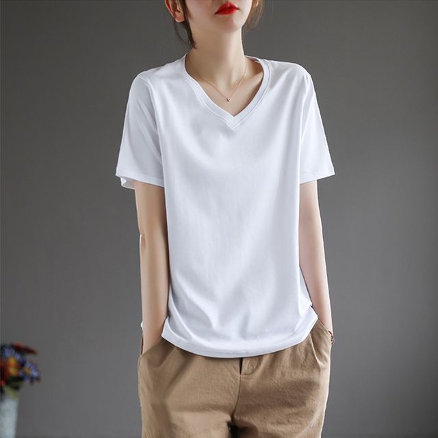 Everose-Short-Sleeve V-Neck T-Shirt