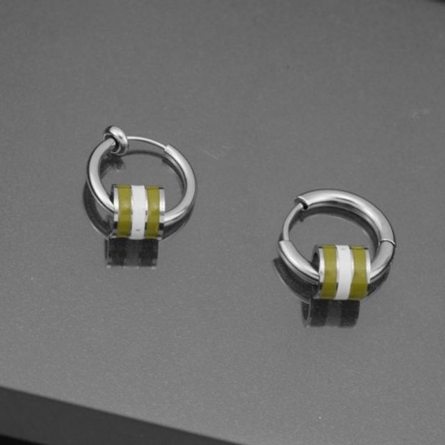 Juanitro-Enamel Huggie Earring Clip Earring