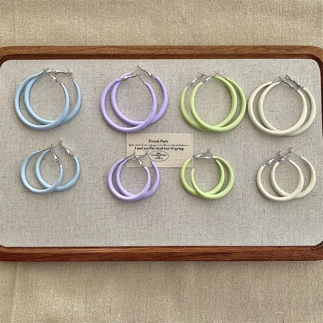 Gemsha-Plain Hoop Earring
