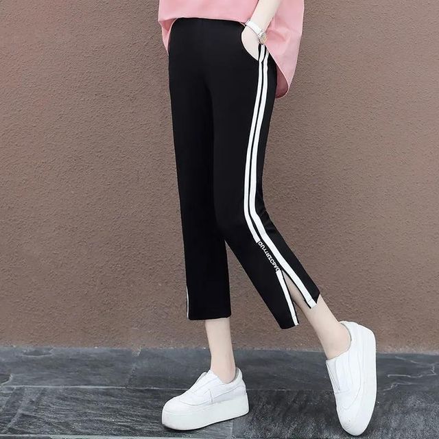 Everose-Striped Side Cropped Pants