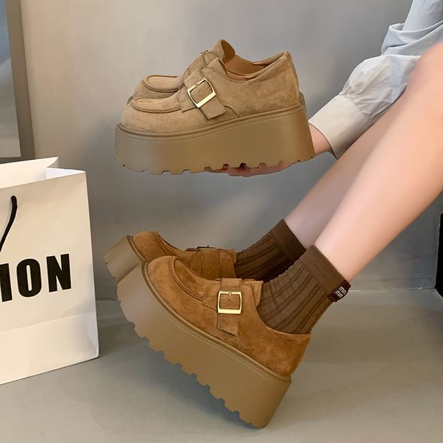 Sleeko-Platform Plain Buckled Faux Suede Shoes