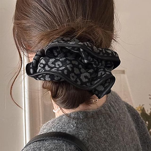 Jael-Leopard Print Scrunchie