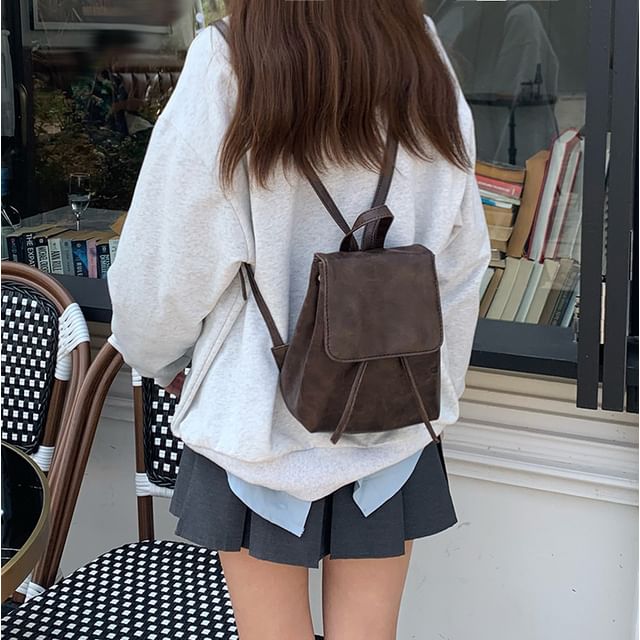TangTangBags-Faux Leather Plain Flap Backpack