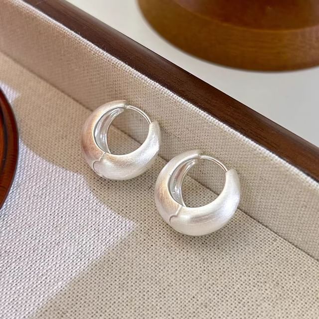 Gaya-Hoop Earring