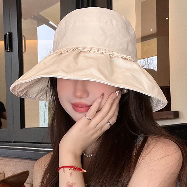 4-4 STUDIO-Frill Trim Plain Bucket Hat