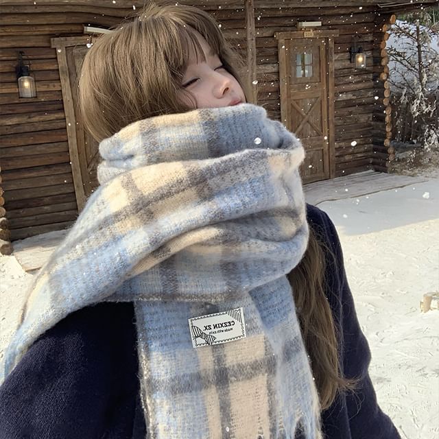 4-4 STUDIO-Plaid Fringed Trim Scarf