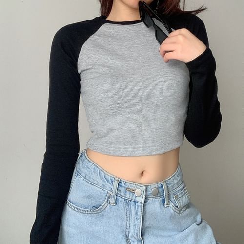 Raglan cropped T-shirt