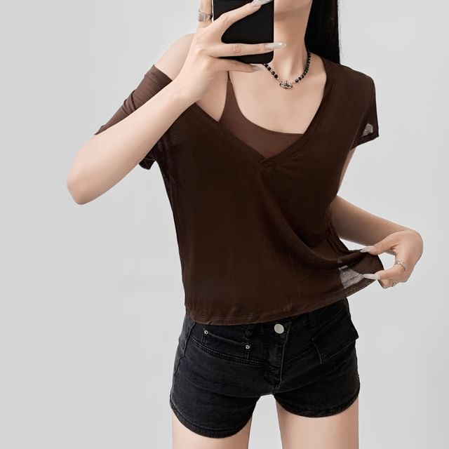 LIVIE-Short Sleeve V-Neck Plain Tee