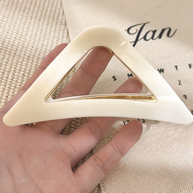 Kiren-Plain Triangle Hair Claw